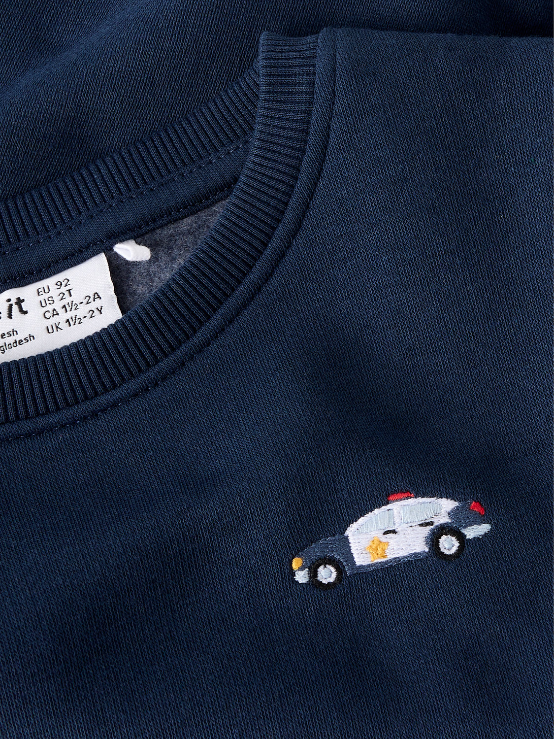 model_shot-front_full